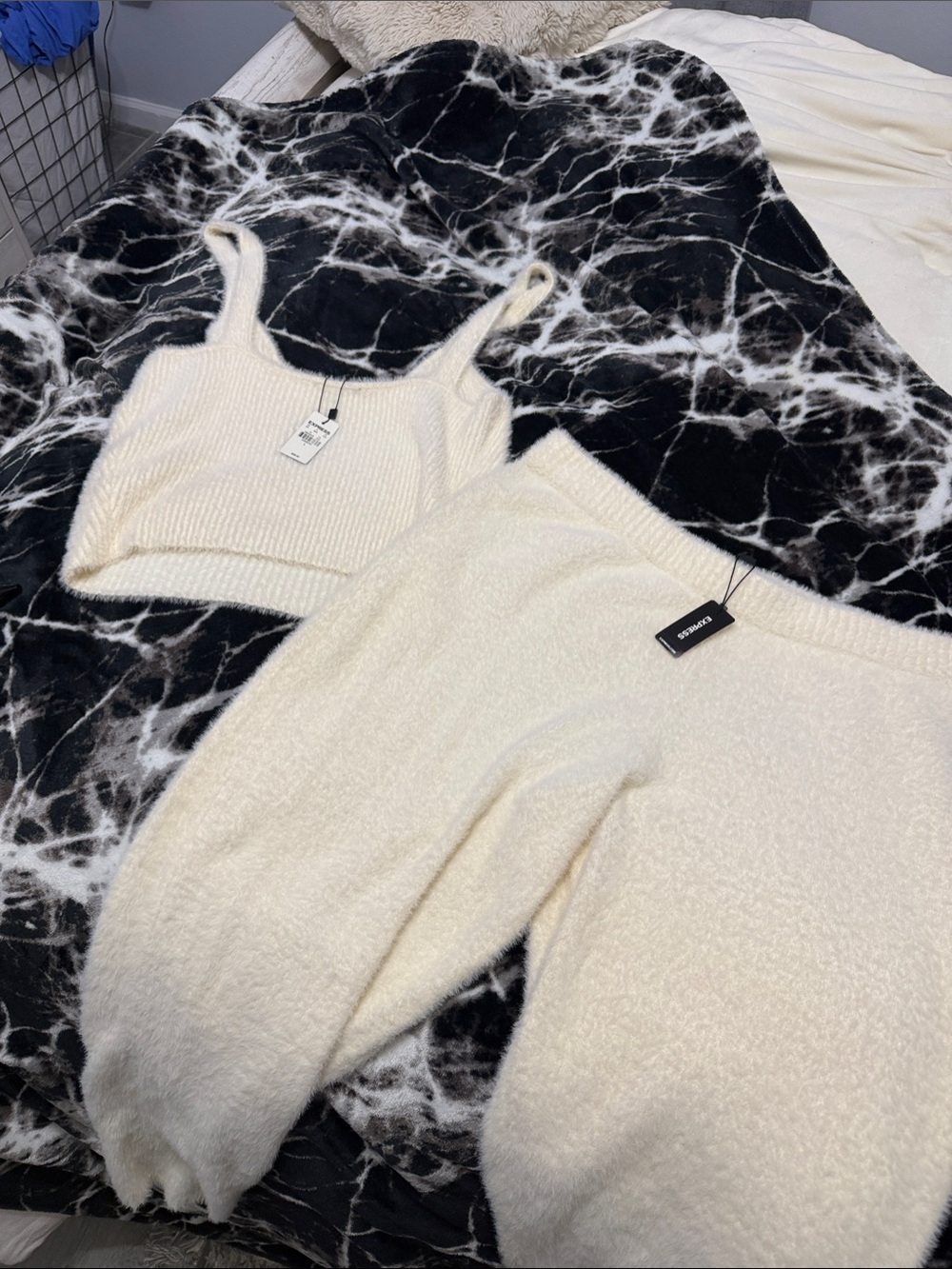 Express Cream Knit Tank & Lounge Pants Set